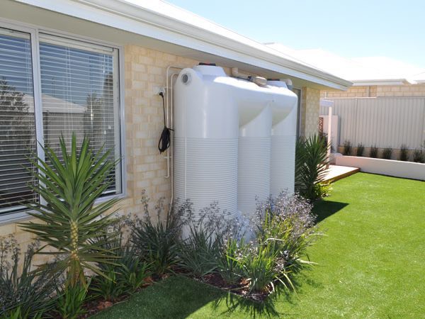 Bồn Nhựa Đứng Slimline 3500L Sata